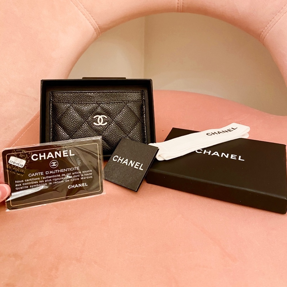 Chanel Quilted Caviar Card Holder